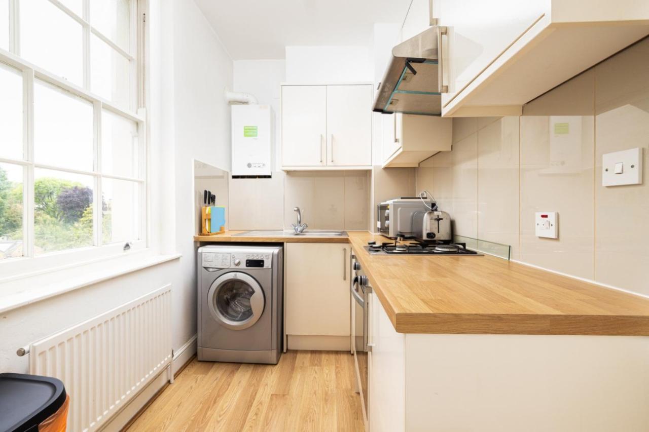 Mornington Crescent Apartment London Exterior photo